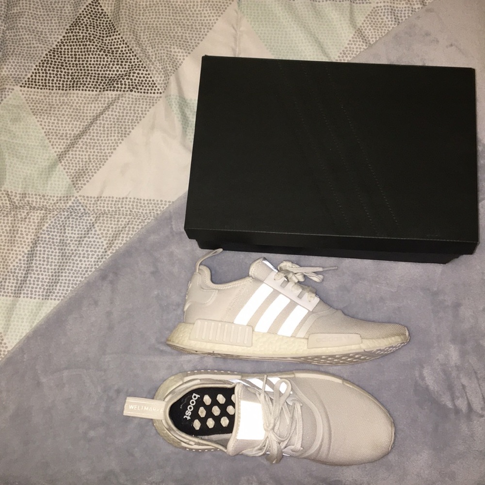 Men’s size 10 white NMD_R1 Adidas